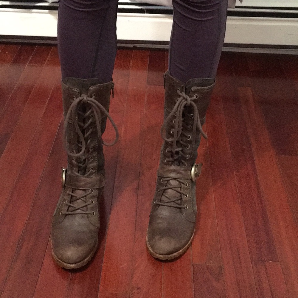 Timberland Women’s lace up brown leather boots